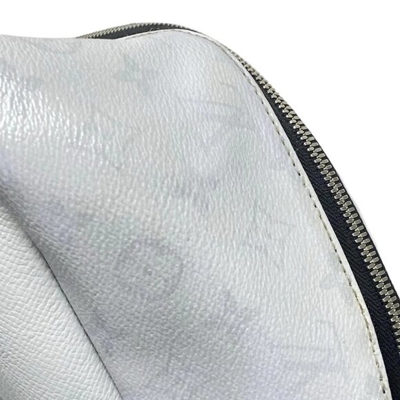 LOUIS VUITTON Discovery Backpack Bronze/Optic White Taigarama - Picture 10 of 15